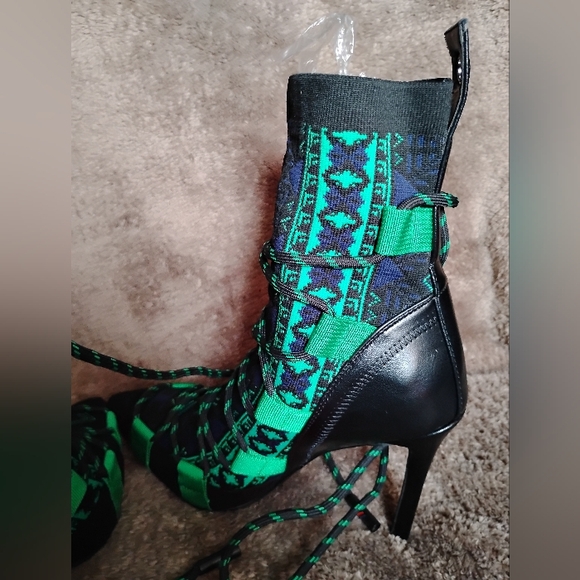 Patterned Green and Black Ankle Boots. New Without Tag - Picture 10 of 15